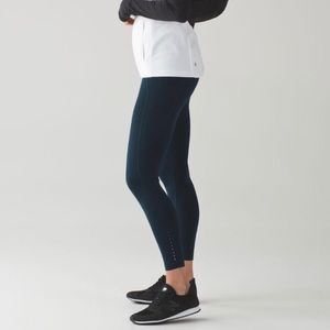 Like New Fast & Free 7/8 Tight